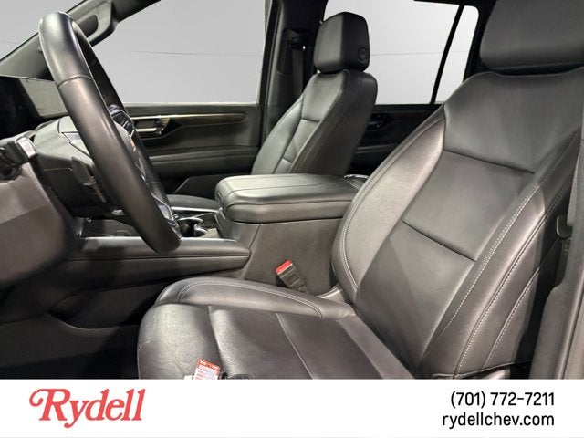 2025 Chevrolet Suburban LT