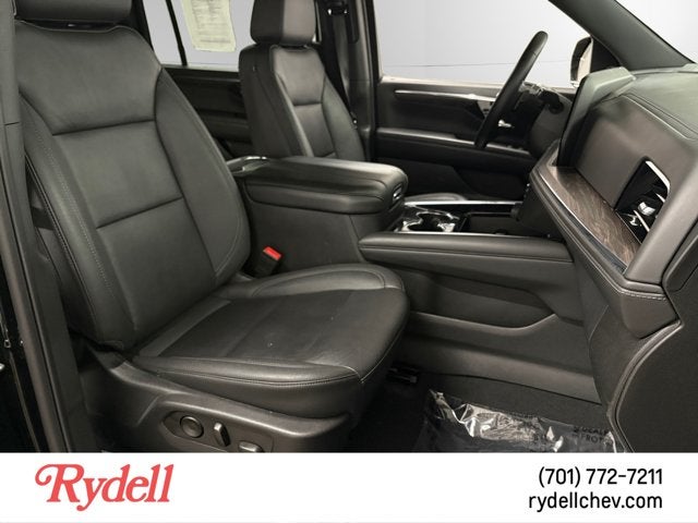 2025 Chevrolet Suburban LT