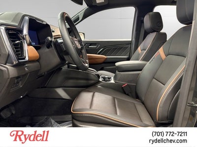 2025 GMC Canyon 4WD AT4