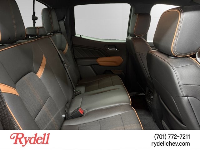 2023 GMC Canyon 4WD AT4