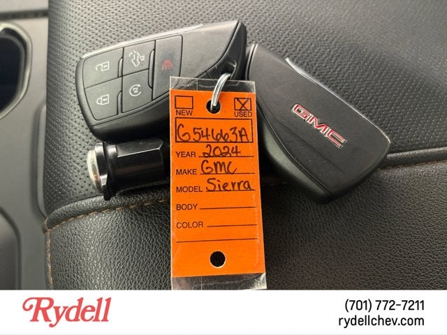 2024 GMC Sierra 1500 AT4