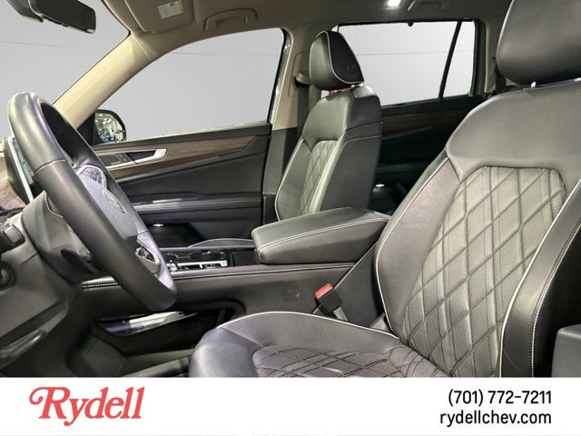 2024 Volkswagen Atlas 2.0T SEL Premium R-Line