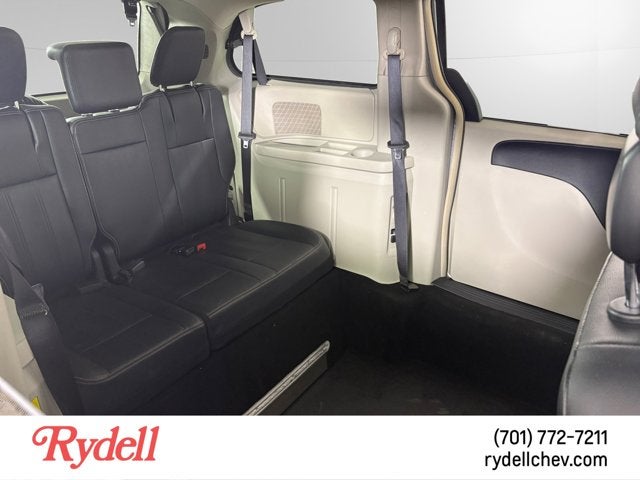 2016 Chrysler Town & Country Touring