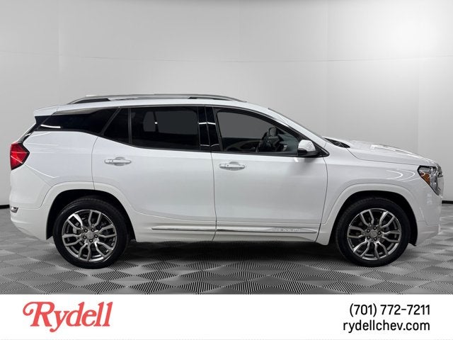 2023 GMC Terrain Denali