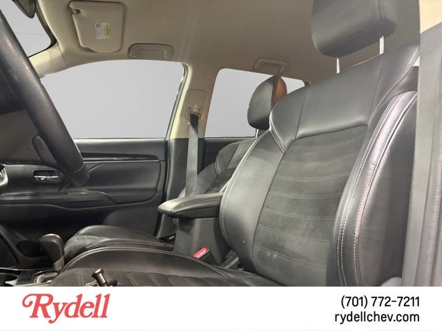 2019 Mitsubishi Outlander ES